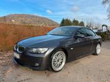 BMW E93 330d M-Paket - BMW 3er-Reihe E93 mit Diesel-Antrieb
