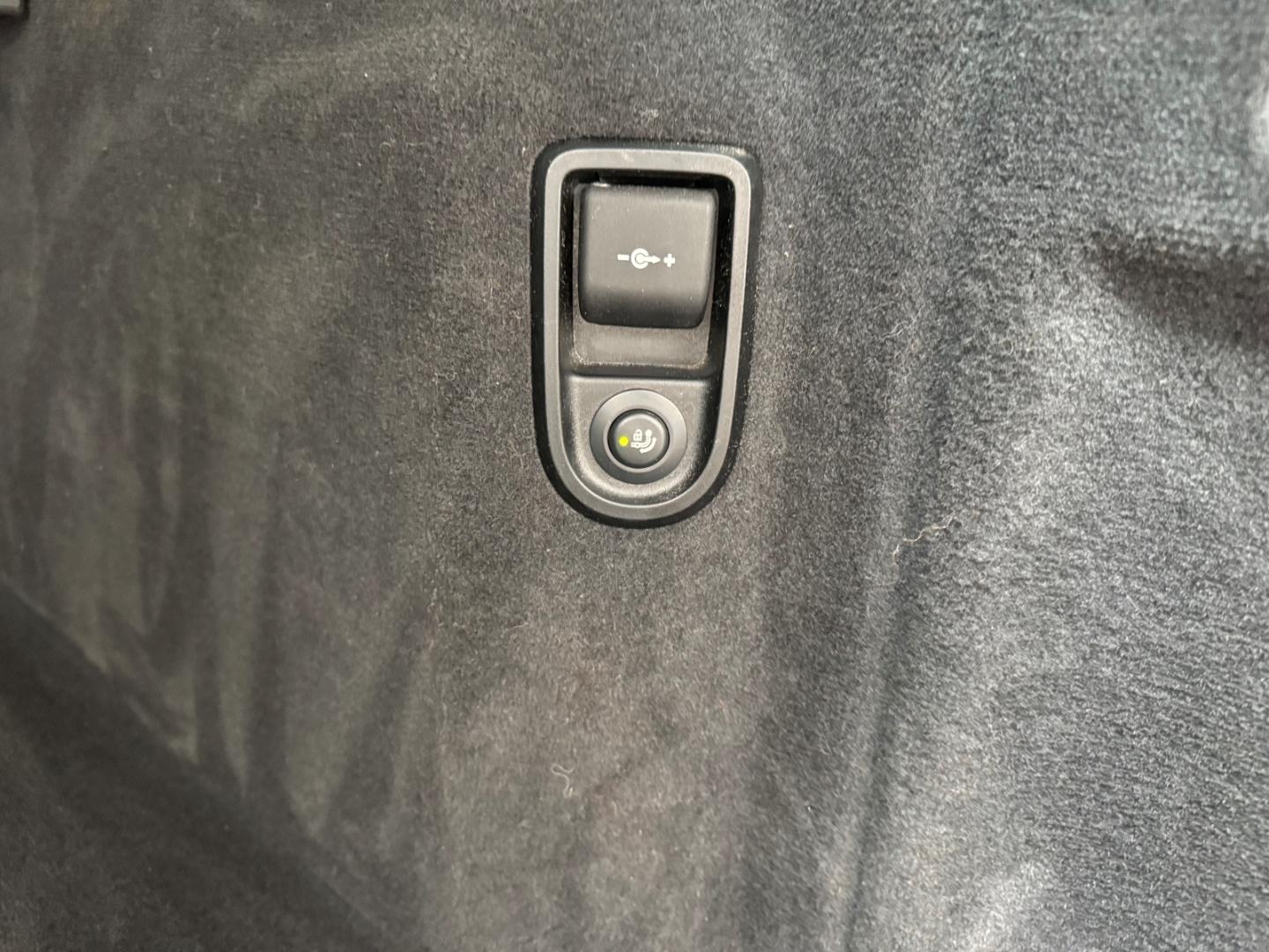 BMW 520 D XDRIVE Standh. AHK KAMERA Navi.-Prof.