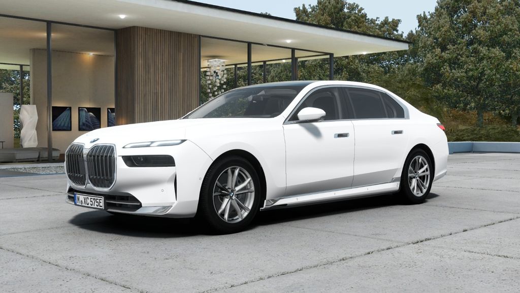 BMW i7