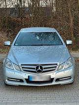 Mercedes-Benz Mercedes E Klasse Coupe C207 200 CGI - Mercedes-Benz 200: Coupe