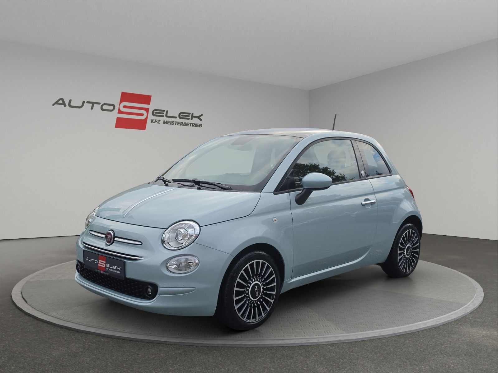 Fahrzeugabbildung Fiat 500 Launch Edition Panorama-Dach  Apple Carplay
