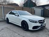 Mercedes-Benz E 63 AMG S 4MATIC AMG S/ VOLL / LED/Pano/Navi/