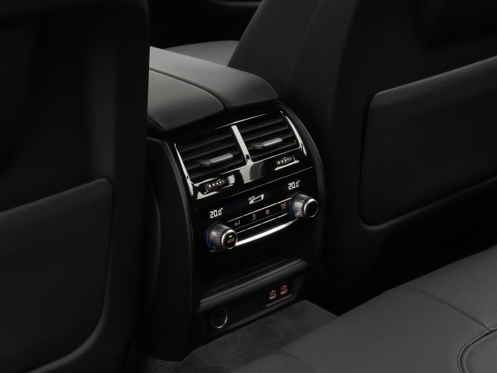 Fahrzeugabbildung BMW 530d xD Kamera HUD 4xKlima Komfort Alarm Sport