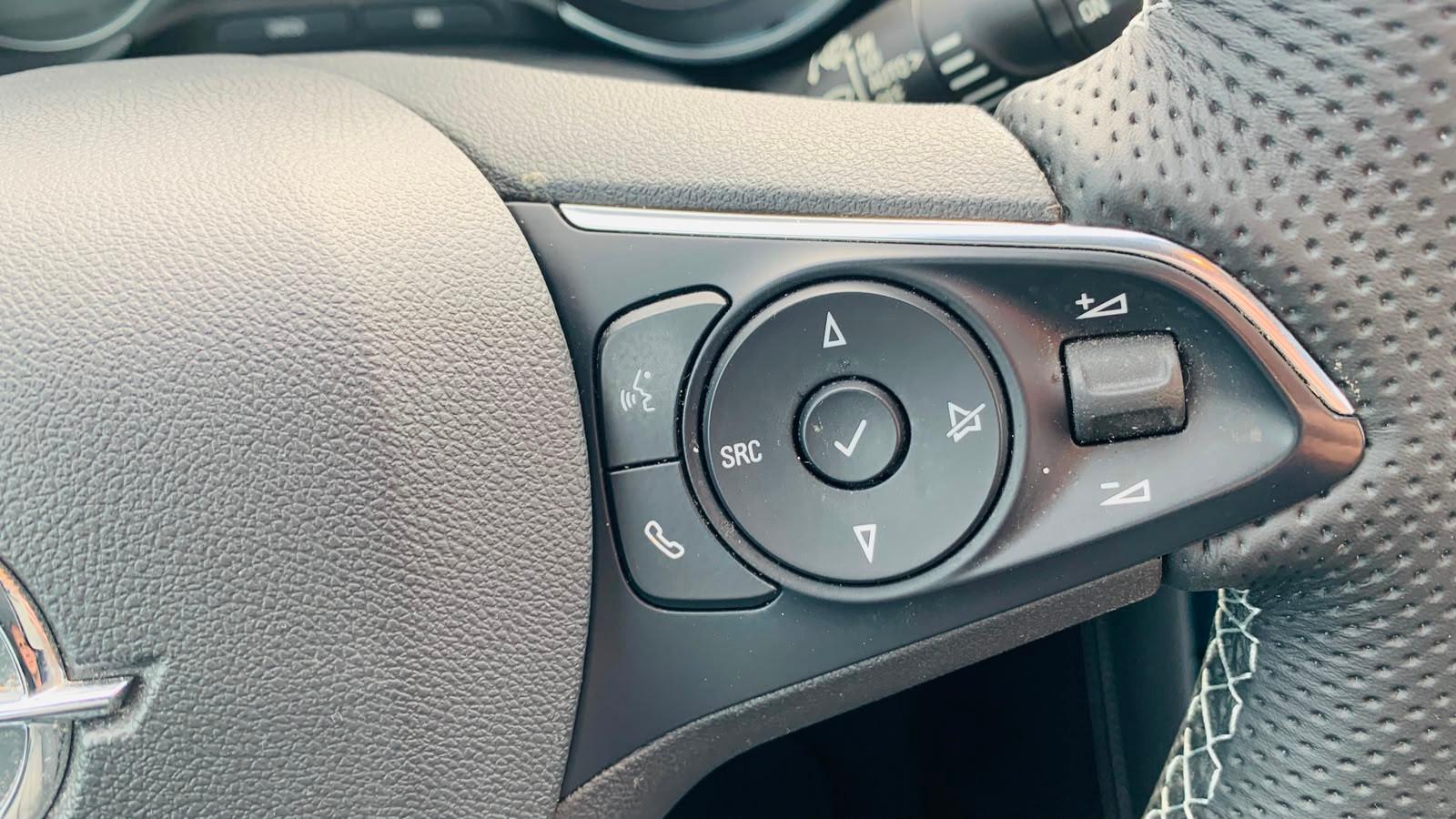 Opel Grandland Leder Navi AHK Sitzbelüft. LED