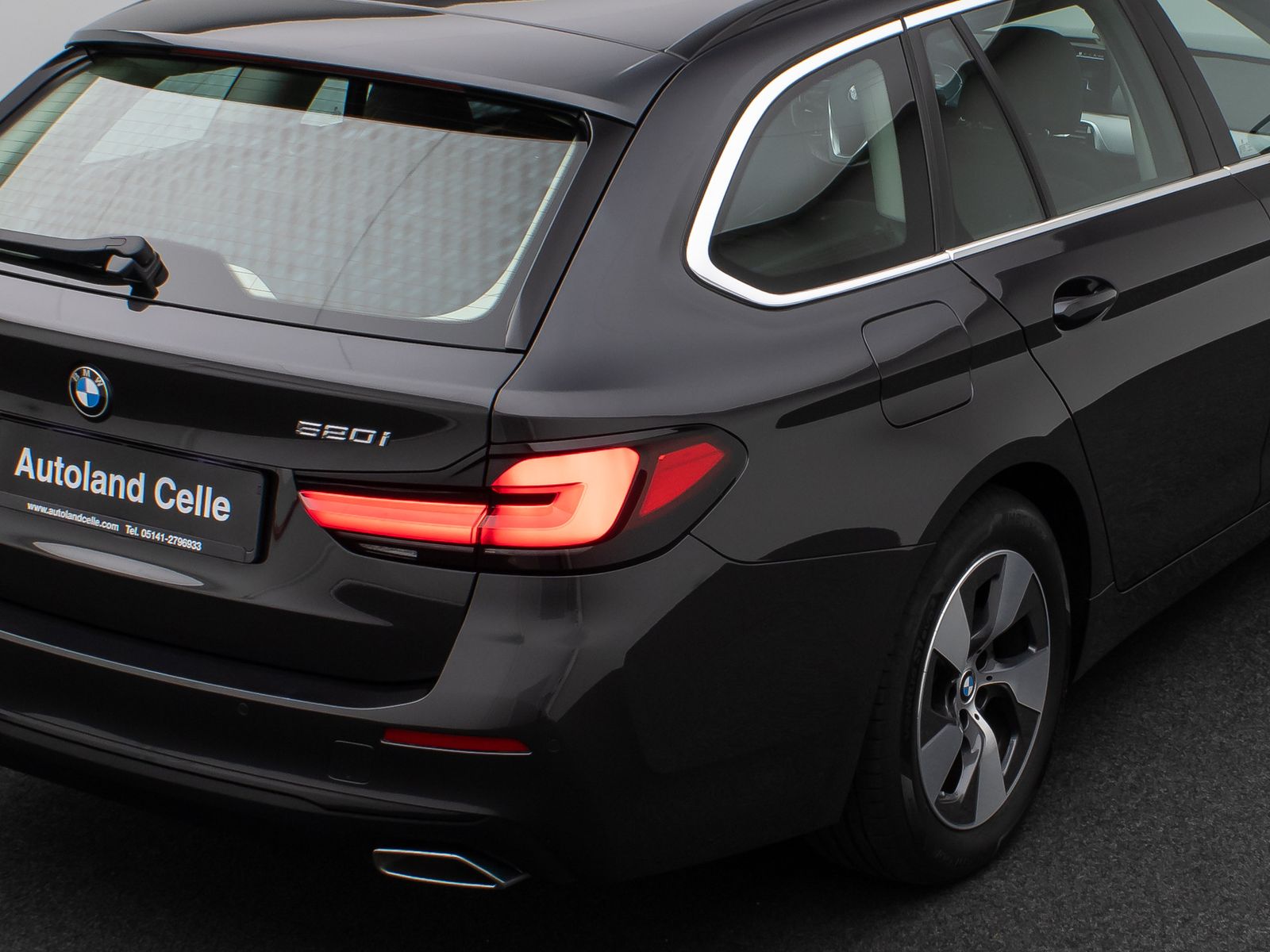 Fahrzeugabbildung BMW 520i PDC DAB CockPitPro Sitzhzg Alarm LED Leder