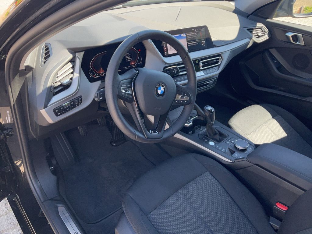 BMW 118i Lim. ADVANTAGE LED NAVI PDC SHZ KLIMA ALU foto 12