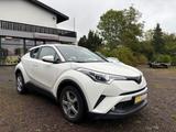 Toyota C-HR Flow *Kamera*Scheckheftgepflegt*SHZ - Toyota C-HR mit Benzin-Antrieb: Flow