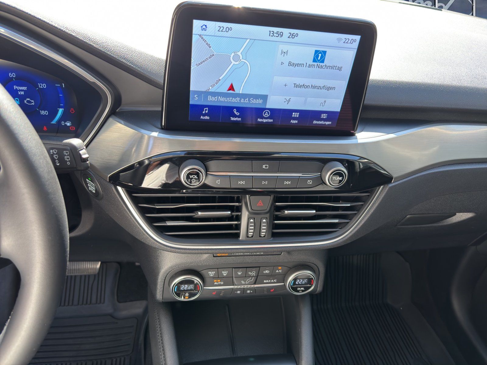 Fahrzeugabbildung Ford Kuga 2.5 PHEV Plug-In Hybrid Titanium X