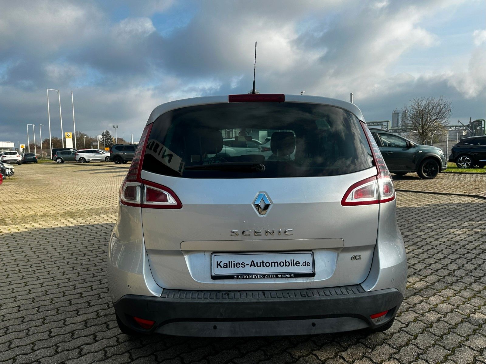 Fahrzeugabbildung Renault Scenic III Dynamique
