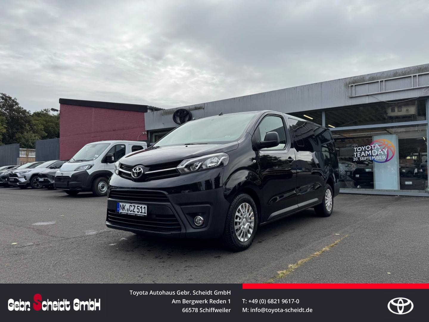 Toyota Proace Verso Automatik 90kw 8 Sitzer Rückfahrkam
