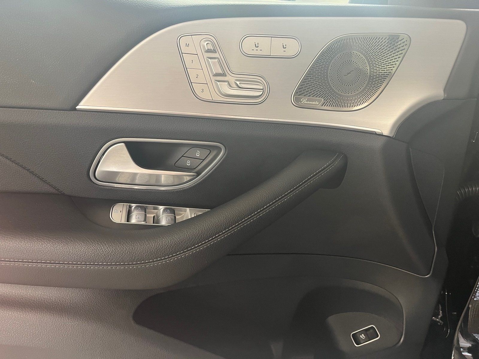 Fahrzeugabbildung Mercedes-Benz GLE 350 de 4M AMG Coupé*Pano*Totwin*AIRMATIC*360