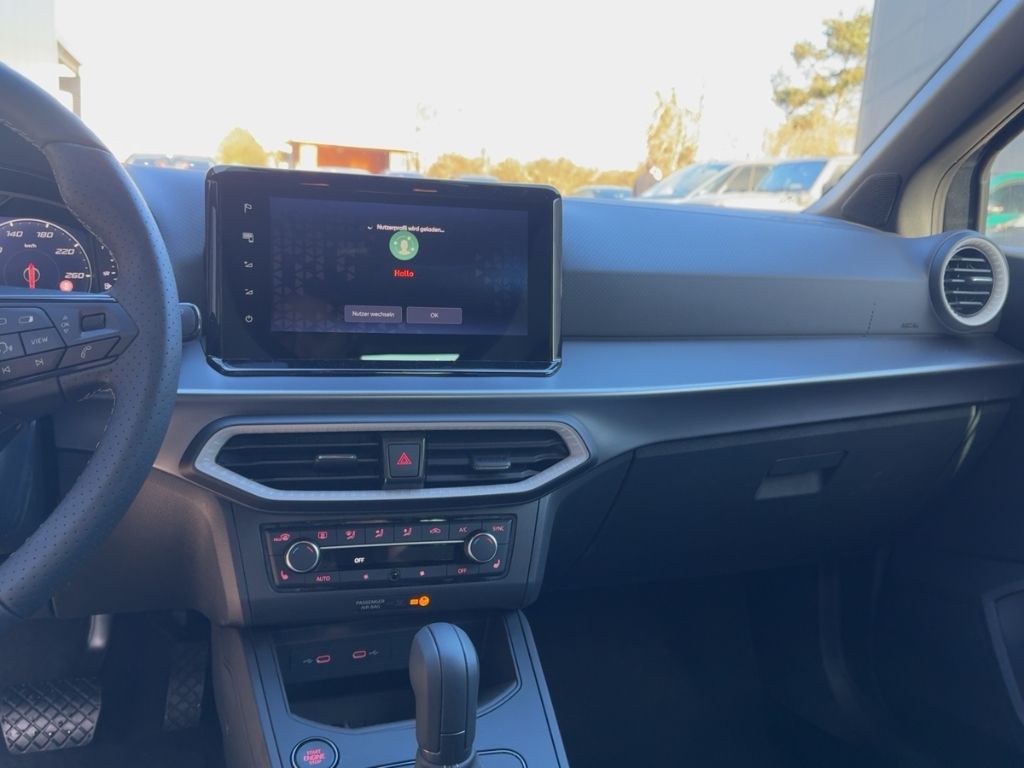 Fahrzeugabbildung SEAT Arona FR Facelift, Navi, 18'', Sitzh.,VOLL-LED