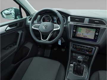 Volkswagen Tiguan 1.5 TSI LED ACC KLIMA  NAVI APPLE MFL PDC