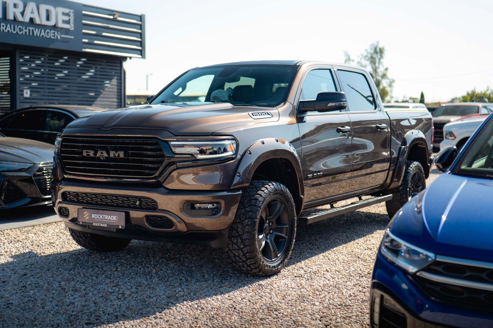 Fahrzeugabbildung Dodge RAM 5.7 V8 HEMI 4x4 OFFROAD Night Limited 19%