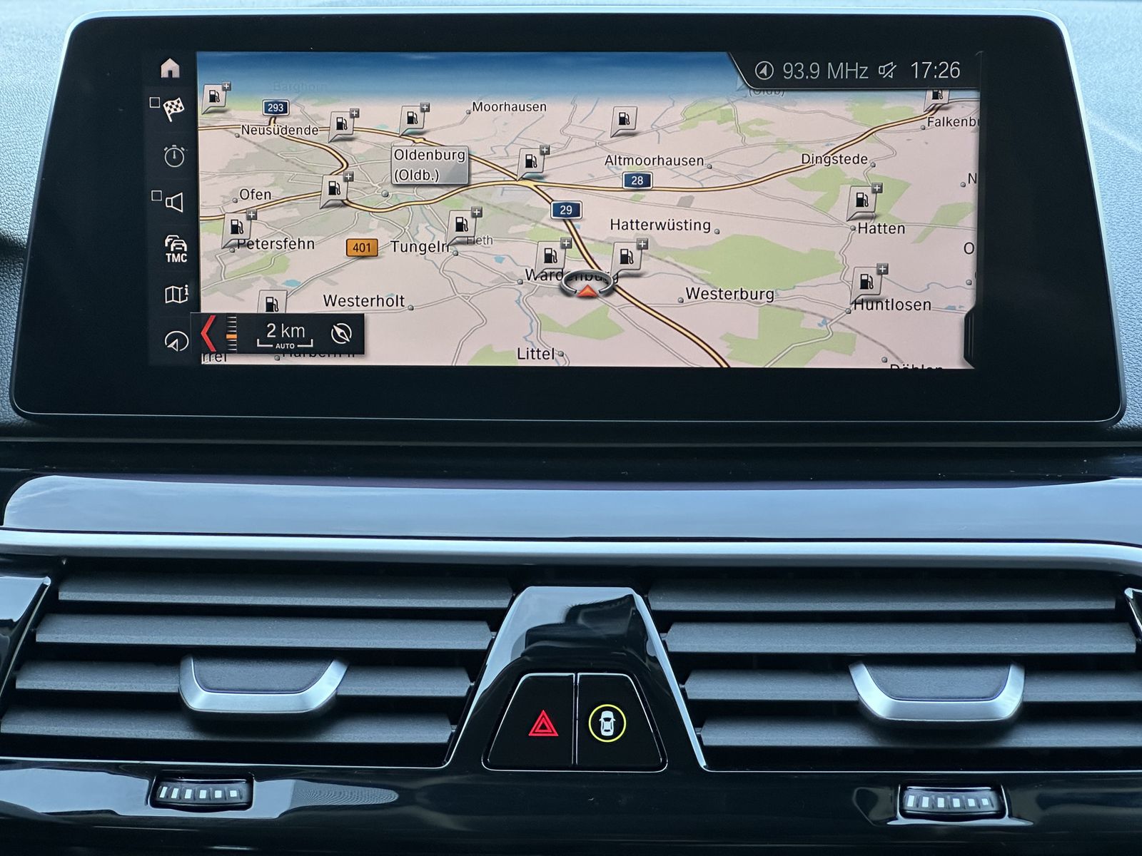 Fahrzeugabbildung BMW 520d Touring Sport-Line NAV+LED+VCOCK+KAMERA+SHZ