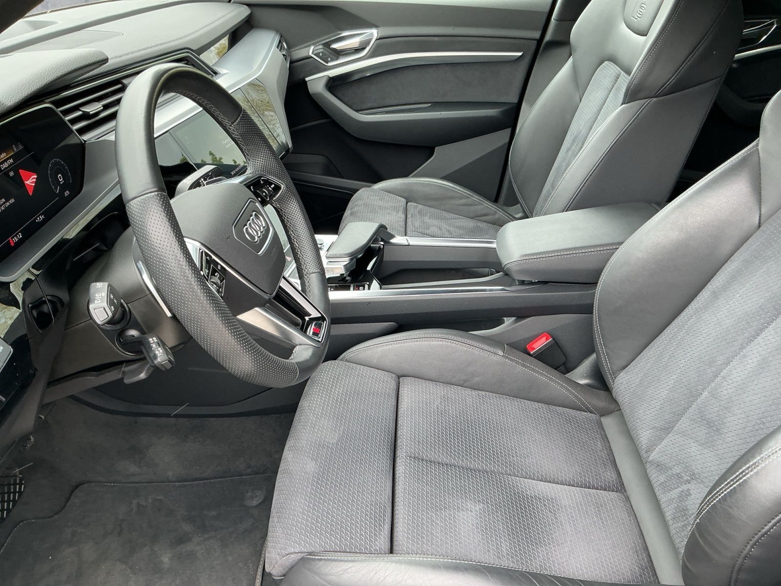 Audi e-tron - Bild 12