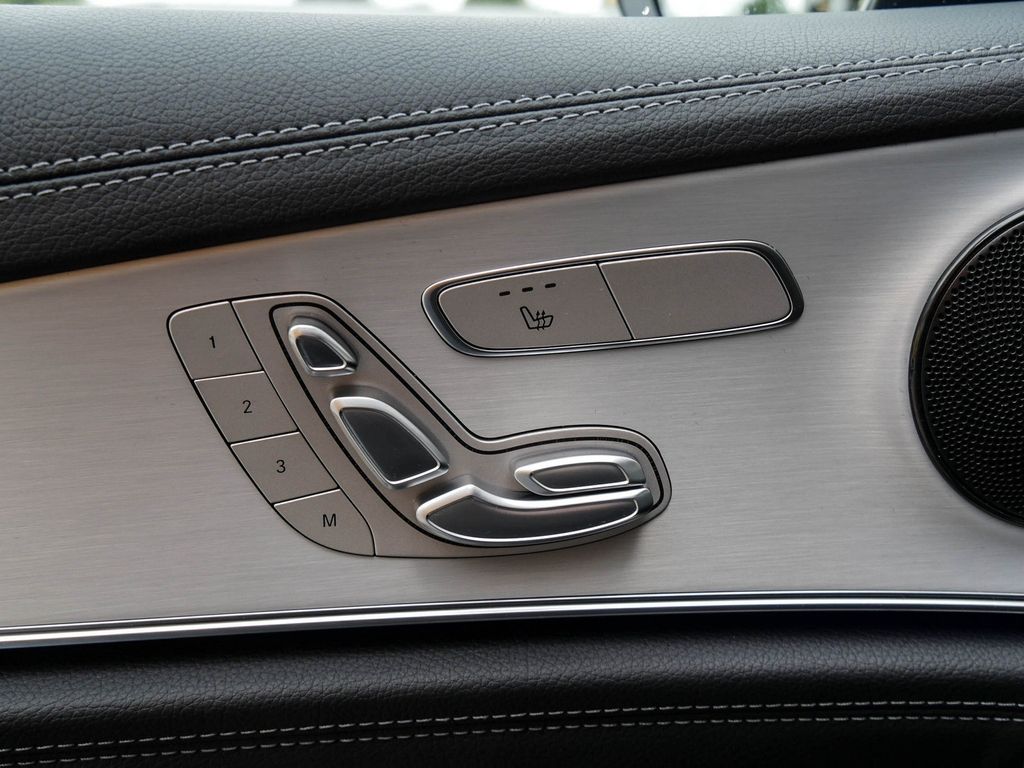 Mercedes-Benz E 400 d 4M T |AMG|NIGHT|STHZ|DISTR|LED|NAVI|PANO