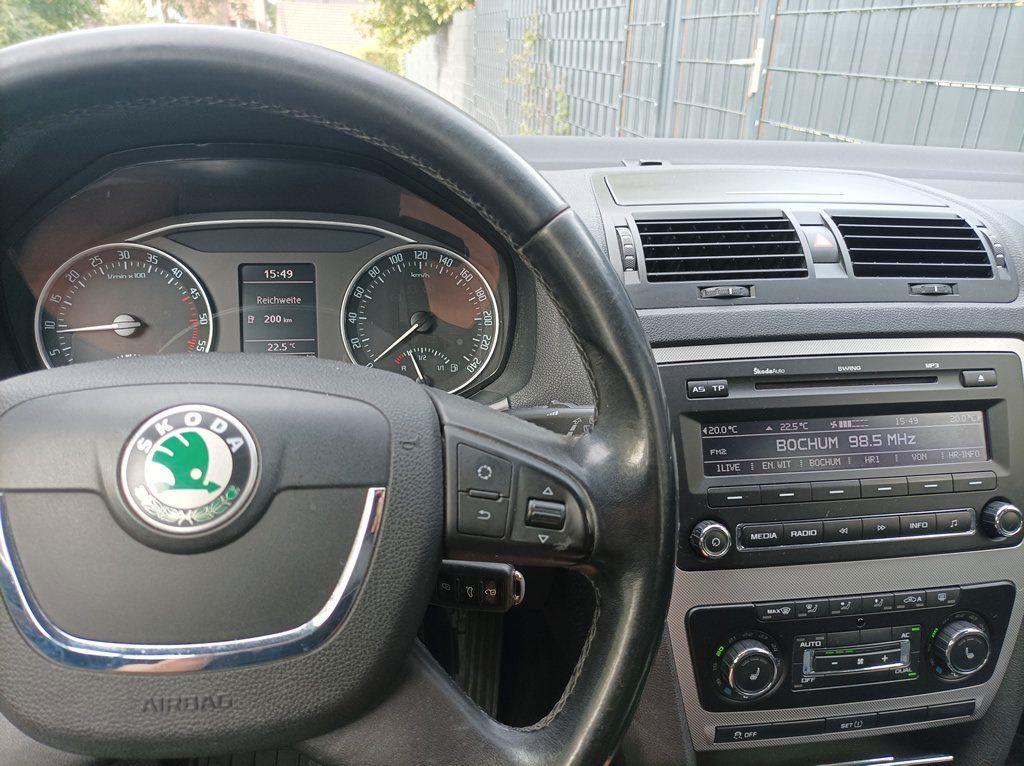 Skoda Octavia 2010 — photo 8