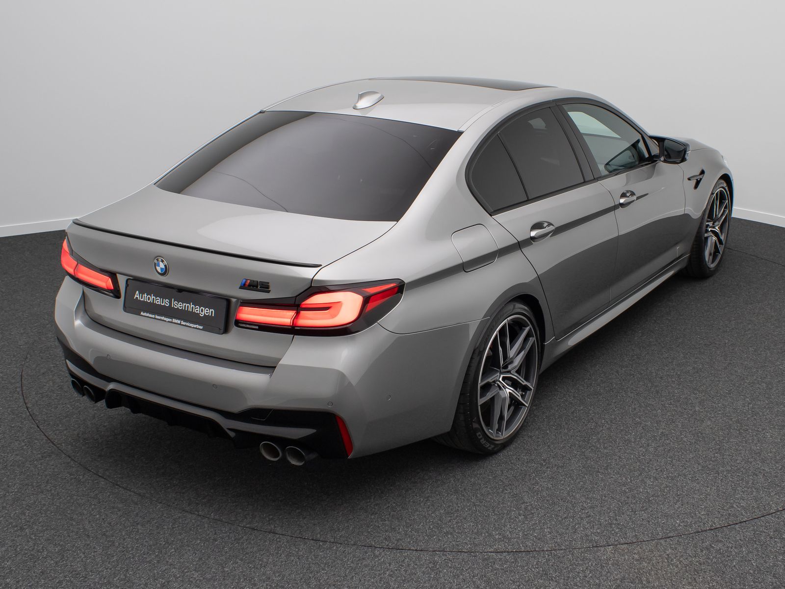 Fahrzeugabbildung BMW M5 Competition Laser 360°DAB SoftCl Glasdach AHK