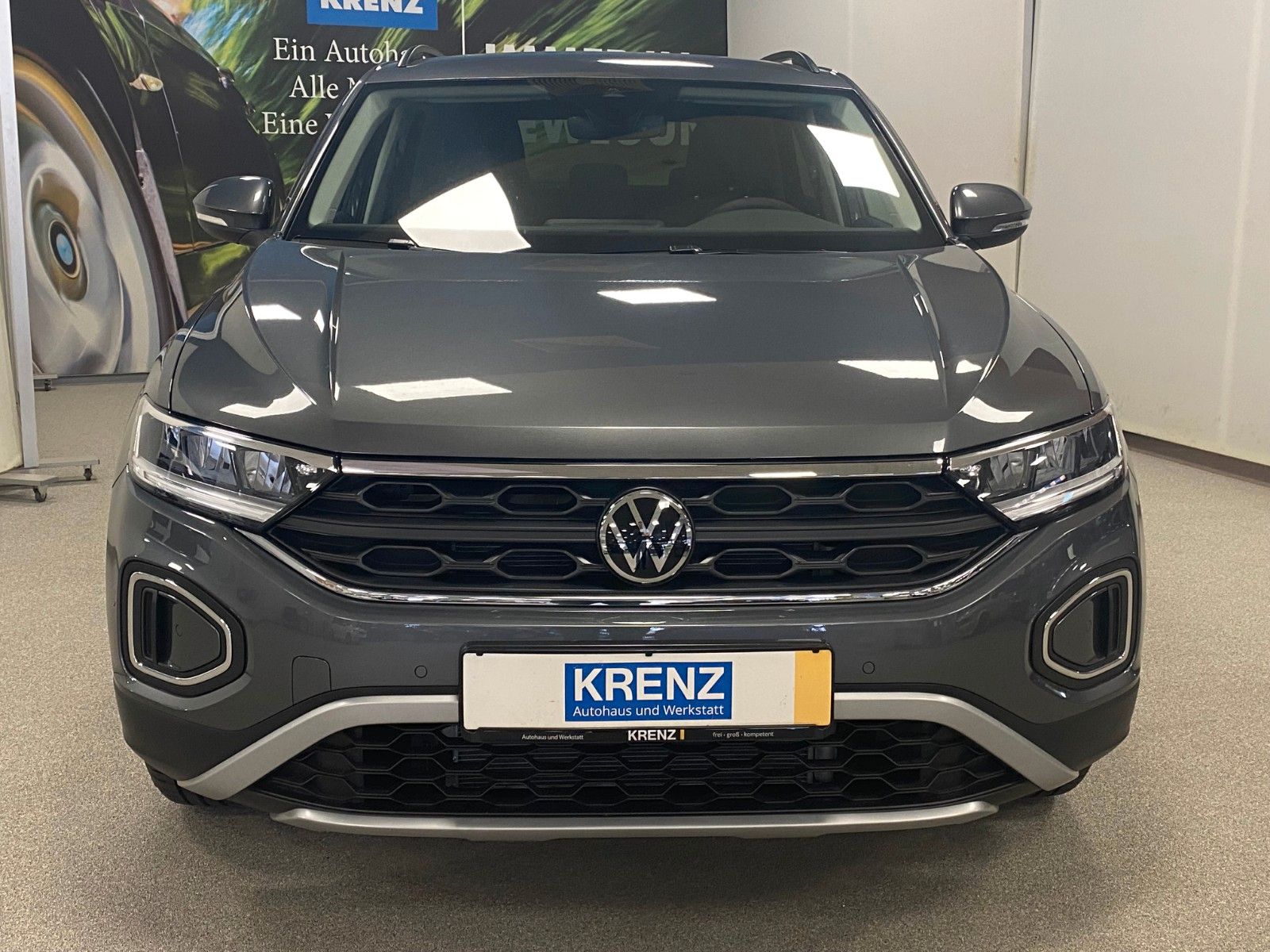 Fahrzeugabbildung Volkswagen T-Roc 1.5 TSI DSG Life+FACELIFT+NAVIGATION+KAMER