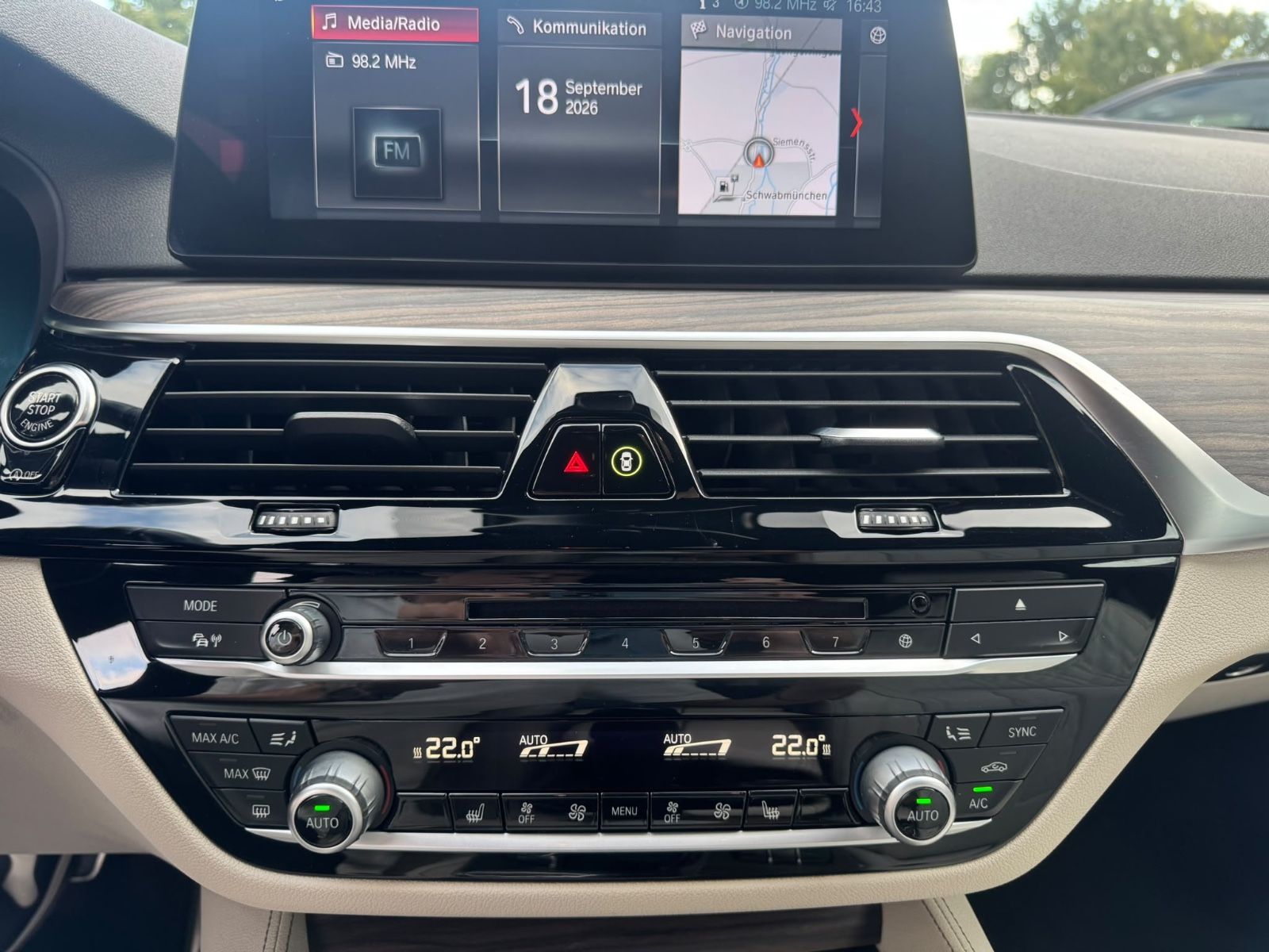 BMW 530 530 d Touring xDrive M Sportpaket*LED*Head Up*, Ansicht 16