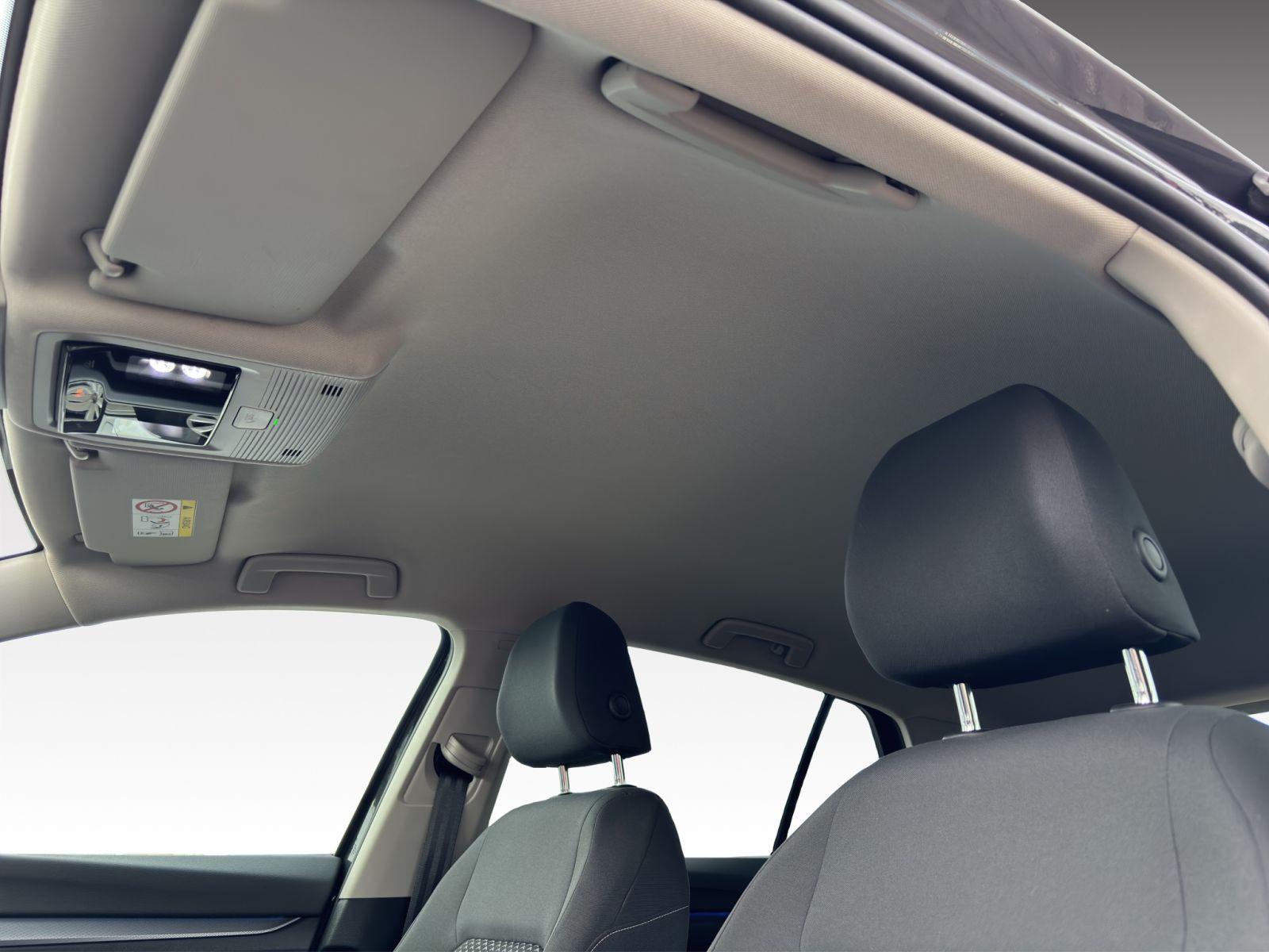 Volkswagen Golf VIII 1.5 TSI 6-Gang Active App-Connect, миниатюра 11