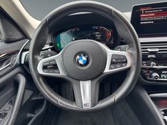 Fahrzeugabbildung BMW 520d Touring Aut. Leder Navi LED Harman
