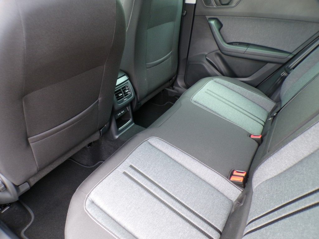 Fahrzeugabbildung SEAT Ateca 1.5 TSI DSG Style