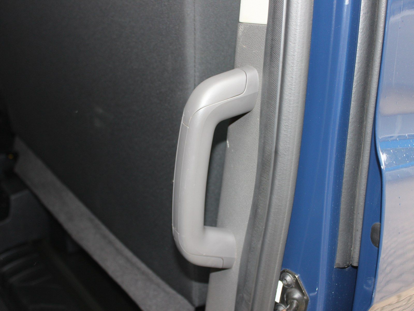 Fahrzeugabbildung Ford Transit Custom 320 L2 Trend 2,0 TDCi