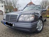 Mercedes-Benz 220 E Top Zustand - Mercedes-Benz 220 aus 1995