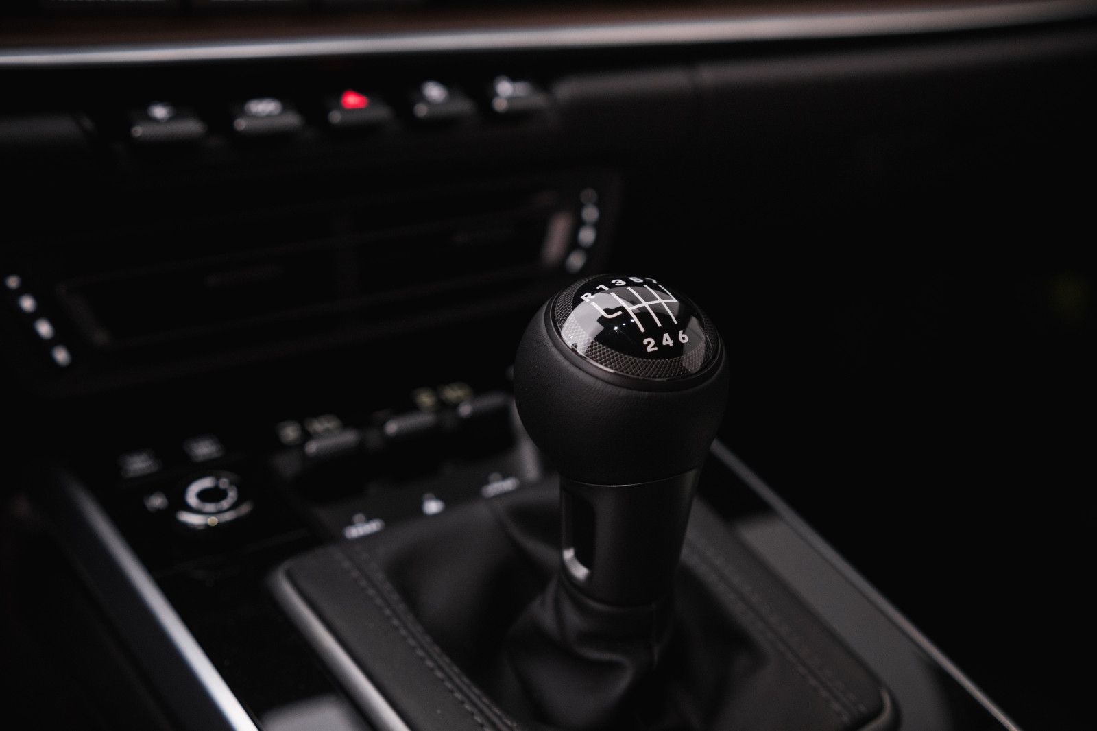 Fahrzeugabbildung Porsche 992/911 Sport Classic-Lift-360Kam.-Burmester-LED