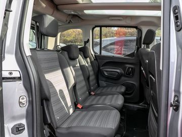 Opel Combo Electric Life Ultimate Kamera Navi Pano