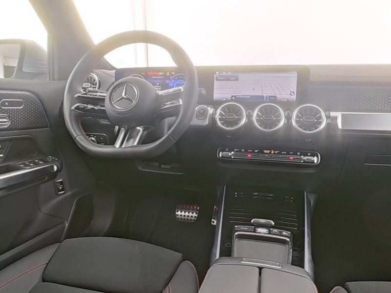 Fahrzeugabbildung Mercedes-Benz EQB 250+ AMG*Distronic*360°*Memory*7-Sitzer*Totw