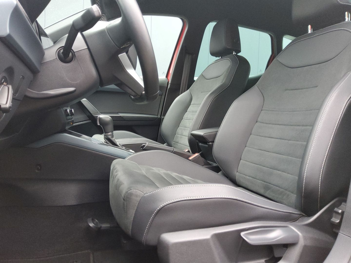 Fahrzeugabbildung SEAT Arona Xperience LED ACC PDC Rückfahrkamera Navi