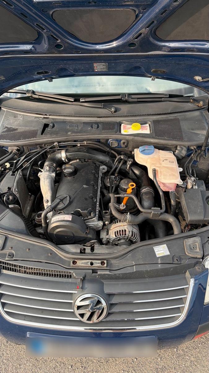 Volkswagen Passat 2004 — photo 15