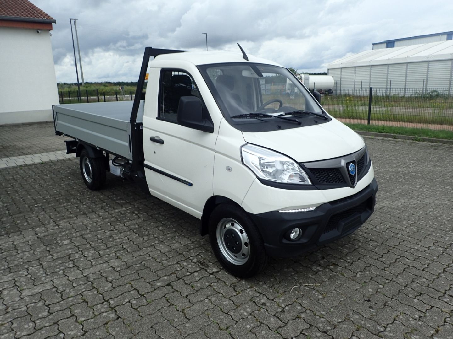 Fahrzeugabbildung Piaggio Porter NP6 Singlewheel Kipper 2,8m Pritschenläng