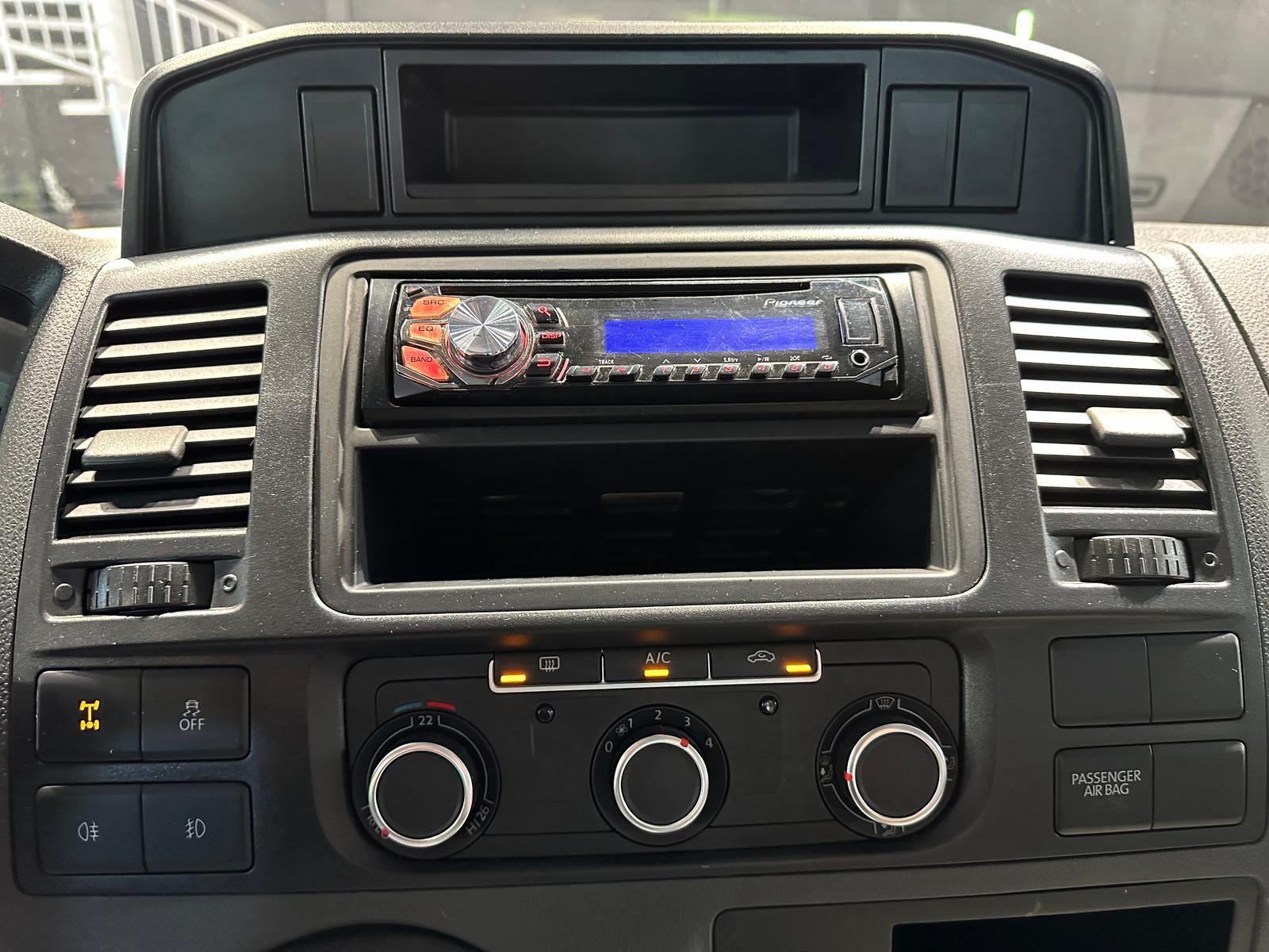 Volkswagen T5 WIDDER 4MOTION ROCKTON SEIKEL BUNDESWEHR OFFR