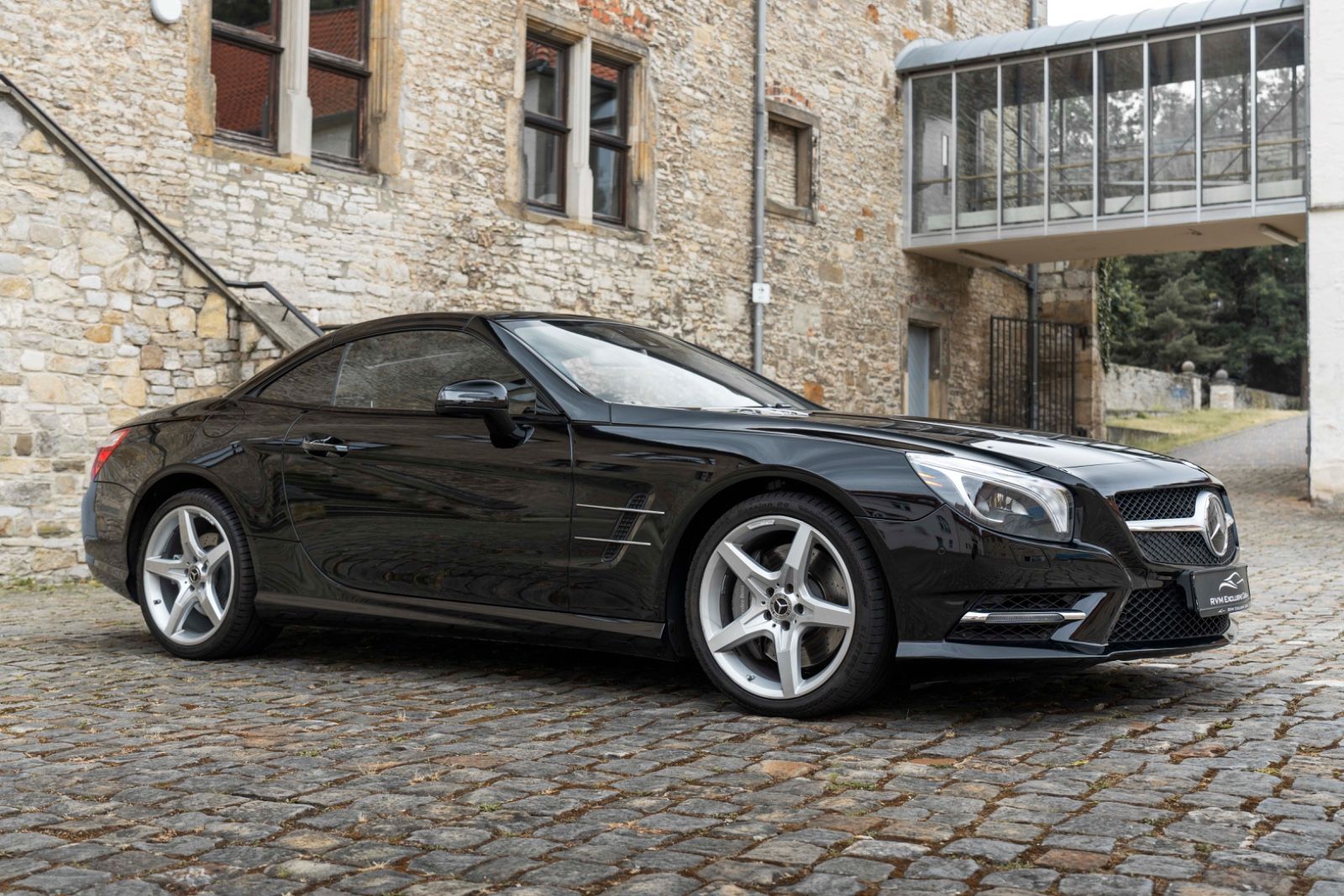 Fahrzeugabbildung Mercedes-Benz SL 400 Roadster H&K KAM NAV AMBIENT 19' RDK TOTW