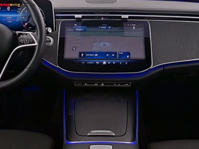 Fahrzeugabbildung Mercedes-Benz E 220 d AVANTGARDE*Pano*Distro*Totwink*CarPlay*