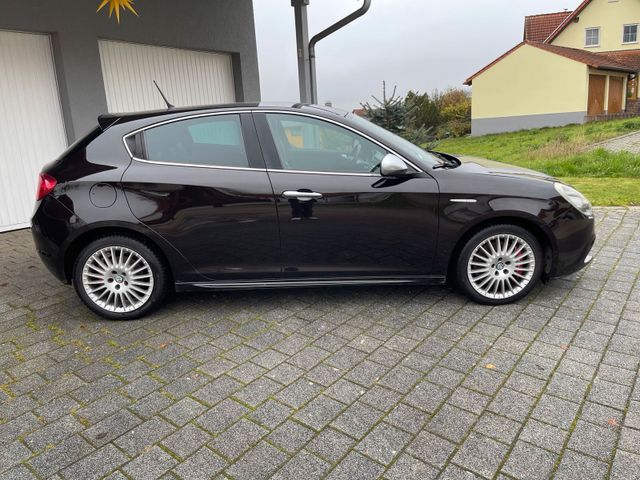 Alfa Romeo Giulietta Turismo - Neue Reifen...