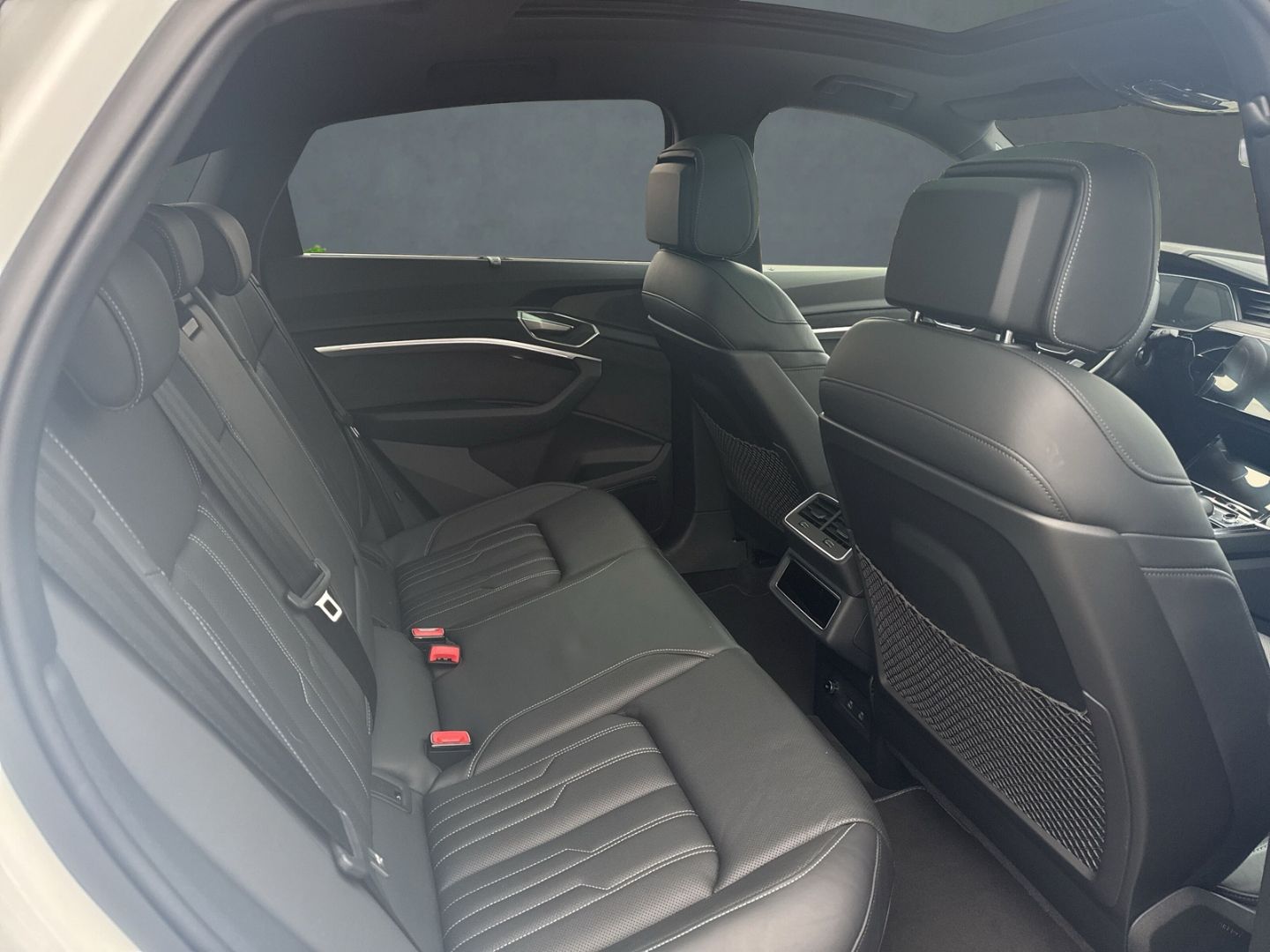 e-tron Sportback S quattro HUD Luftfederung Pano