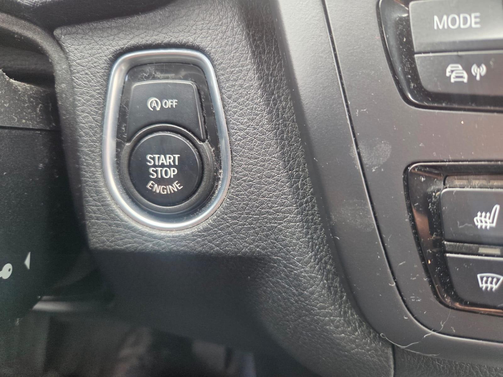 BMW 318 2013 — photo 12