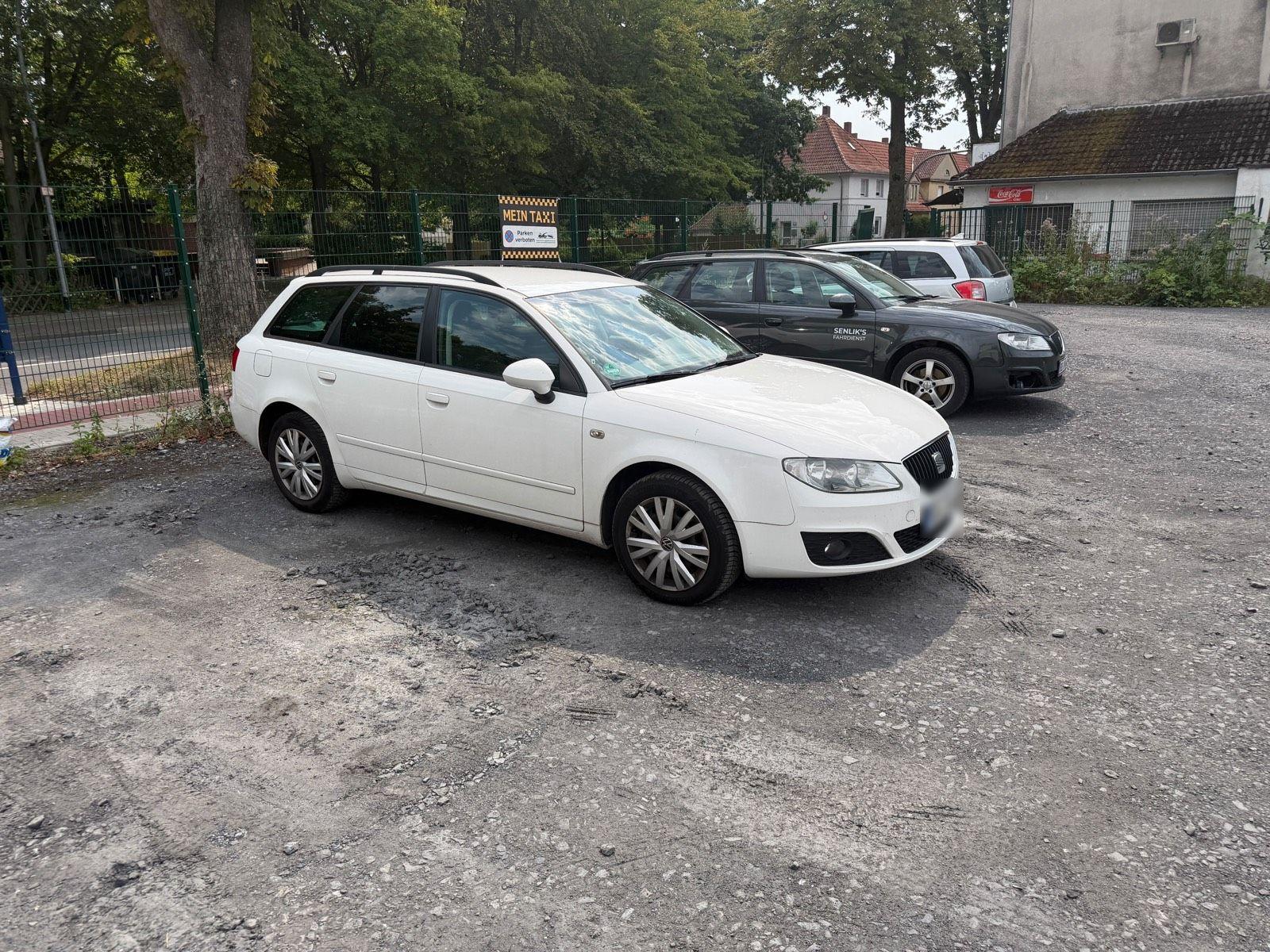 Seat Exeo 2010 — вигляд ззаду
