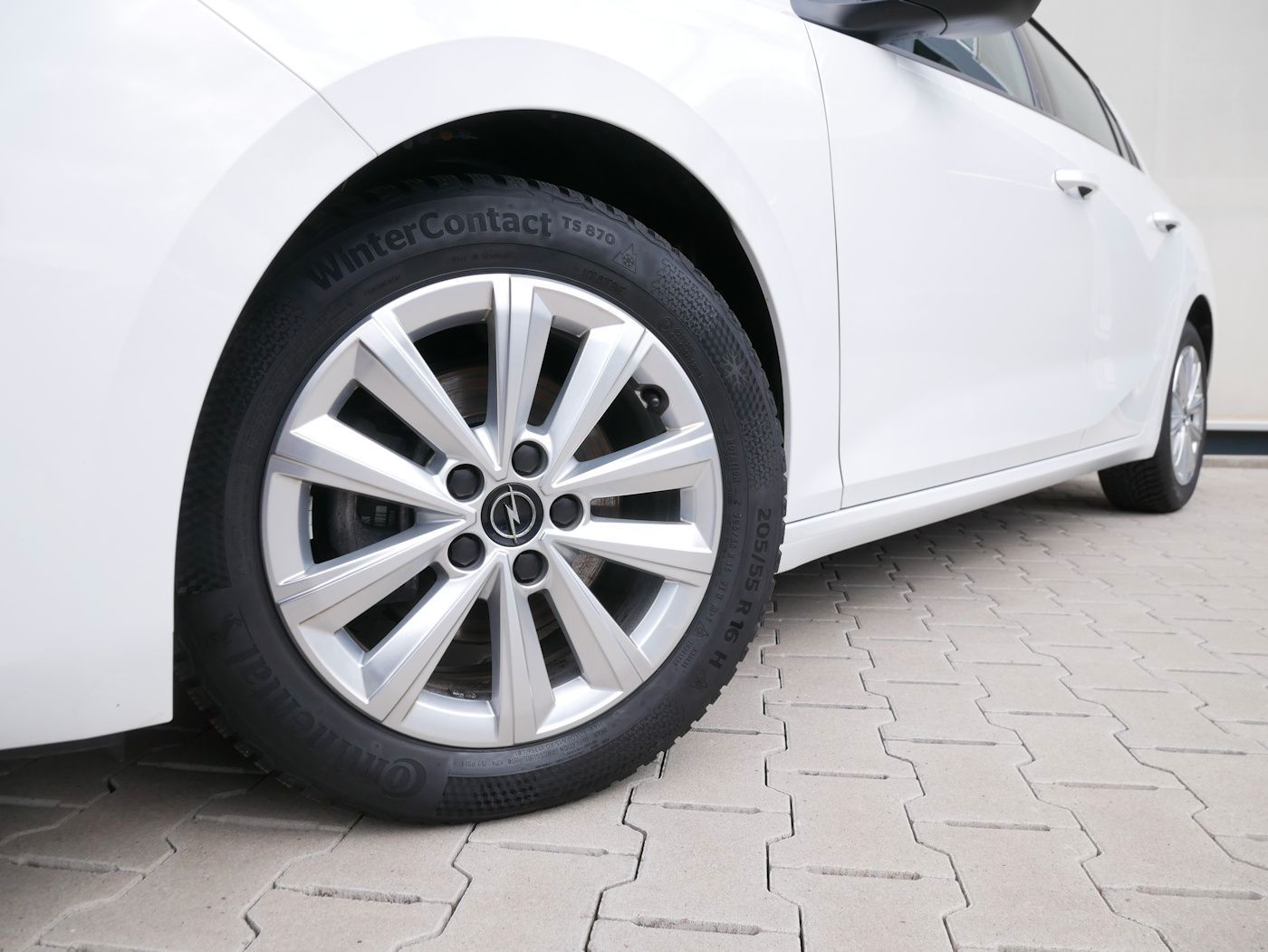 Fahrzeugabbildung Opel Astra -L 1.2 Enjoy Kamera SHZ+LHZ LED NAVI ALU
