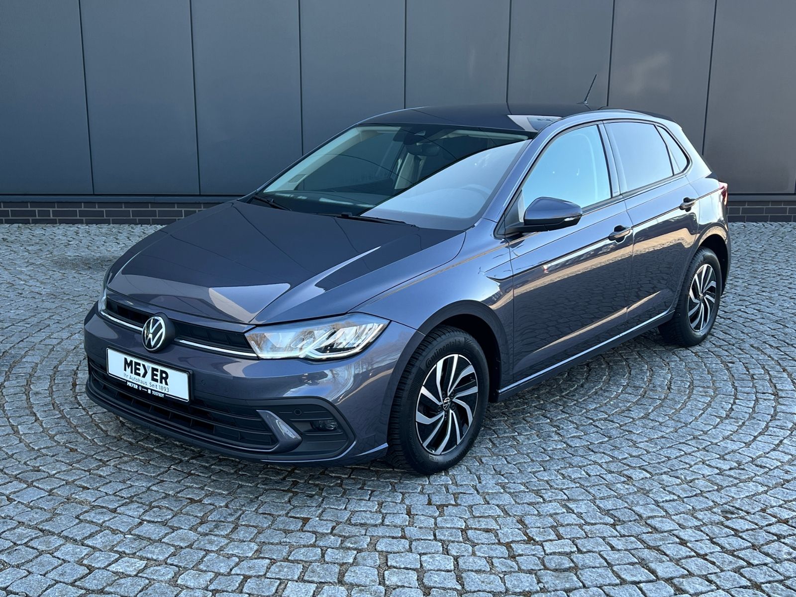 Fahrzeugabbildung Volkswagen Polo 1.0 TSI Life *AppConnect, Sitzheizung, ACC*