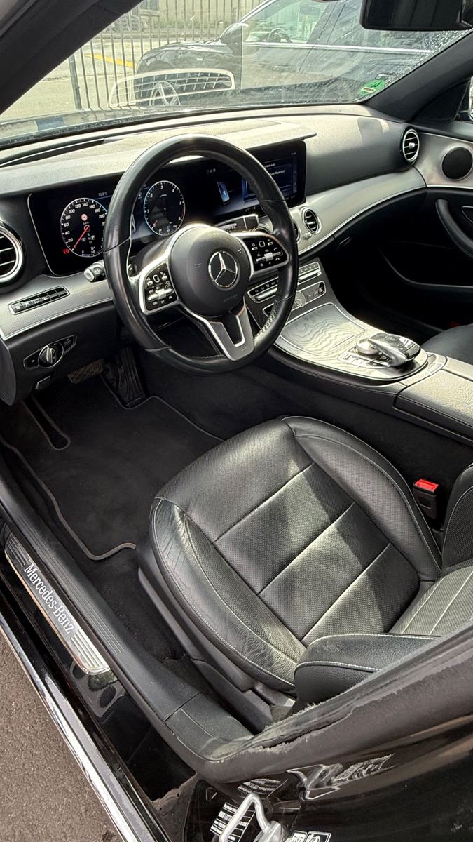 Fahrzeugabbildung Mercedes-Benz E 400 E Limousine E 400 d 4Matic
