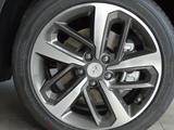 Hyundai KONA 1.6T DCT 4WD STYLE LED SHZ Navi Teilleder - gebrauchte Hyundai KONA aus dem Jahr 2019