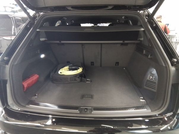 Volkswagen Touareg - Bild 10