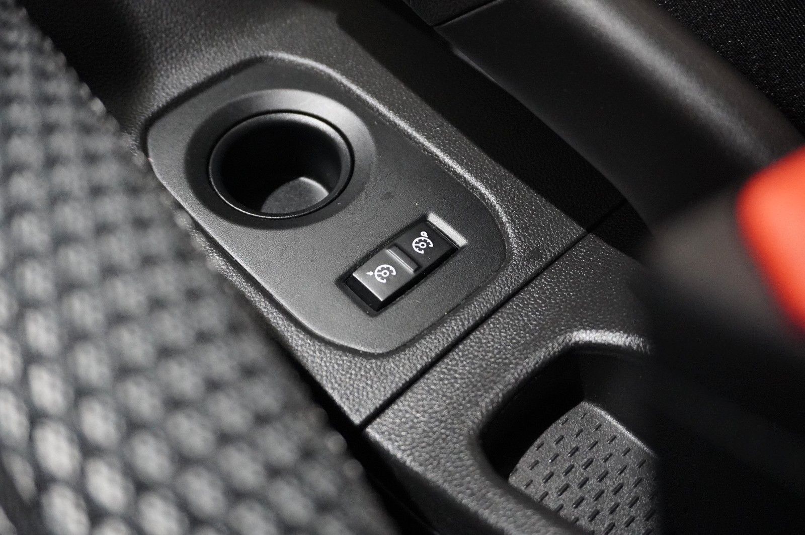 Fahrzeugabbildung Dacia Duster II 1.3 TCE PRESTIGE LED/KAMERA/SHZ/TEMP.