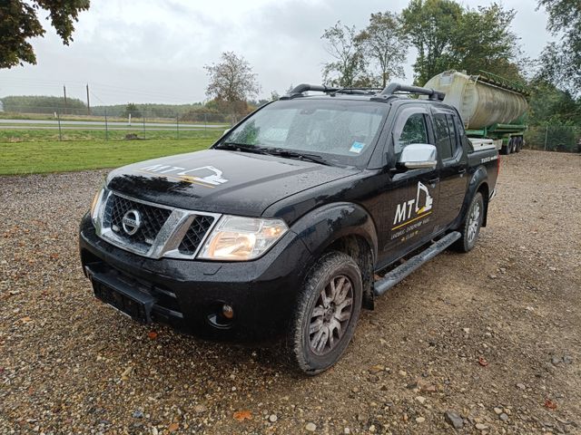 Nissan Navara Pickup Double Cab LE V6 4x4 LB